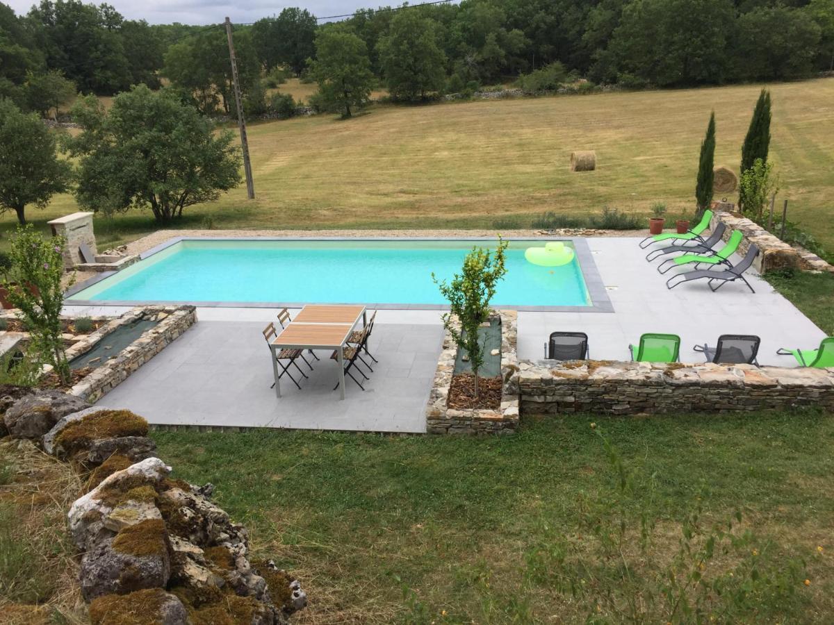 De Combarel Hébergement de vacances *